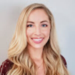 Meet your Posher, Chloe